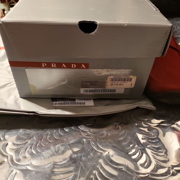 men size 61/2NIB, authentic  prada loafers gorgeous brand new!authentic  prada!! - Picture 10 of 10